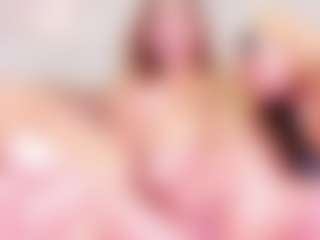 MiaVelveett's Live Sex Cam Show