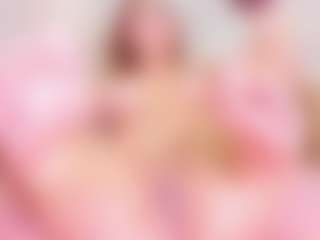 MiaVelveett's Live Sex Cam Show