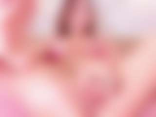 Live-Cam-Show mit MiaVelveett - Fingers auf Camsoda