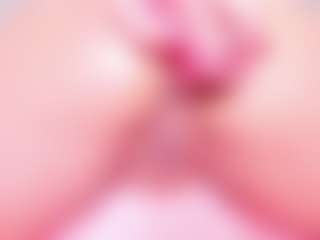MiaVelveett's Live Sex Cam Show