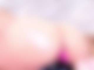 MiaVelveett's Live Sex Cam Show
