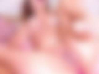 MiaVelveett's Live Sex Cam Show