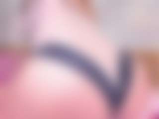 Pokaz na żywo z MiaVelveett - Anal Teen (18+) na Camsoda