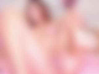 MiaVelveett's Live Sex Cam Show