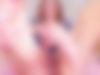 MiaVelveett's Live Sex Cam Show