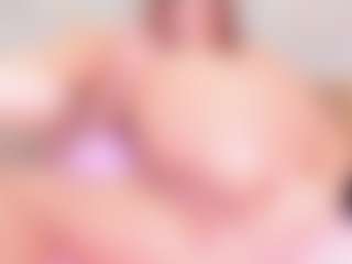 Live cam show with MiaVelveett - HD on livesexfox.com