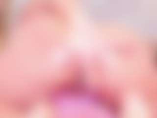 MiaVelveett's Live Sex Cam Show