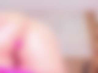MiaVelveett's Live Sex Cam Show