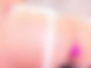 MiaVelveett's Live Sex Cam Show