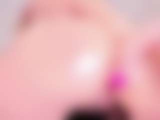 MiaVelveett's Live Sex Cam Show
