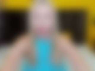 Live cam show with TessaAdorable - Oil on livesuperchat.net