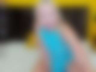 Live cam show with TessaAdorable - College on Fling VIP Chat