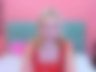 Live cam show with TessaAdorable - Green Eyes on intimatelivegirls.com