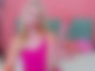 Live cam show with TessaAdorable - Twerk on Free Soda