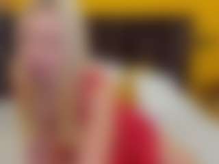 Live cam show with TessaAdorable - Blonde Hair Petite on Camsoda