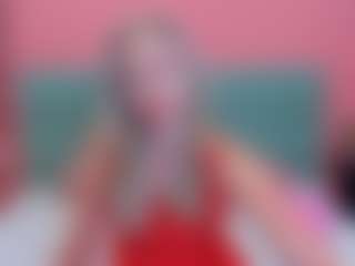 Live cam show with TessaAdorable - Oil on liverealitysex.com