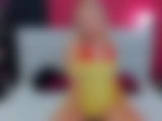 Live cam show with TessaAdorable - Blonde Hair College on Camsoda