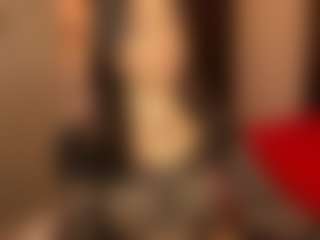 Live cam show with Luna - Hairy Pussy Latina on Sweet Sext | colombia