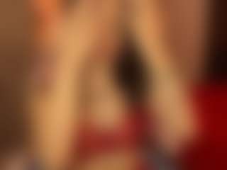 Live cam show with Luna - Spank Brown Hair on TeamSkeetLive