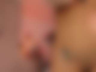 Live cam show with Luna - Small Tits on Camsoda