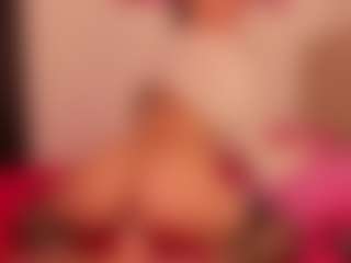 Luna's Live Sex Cam Show