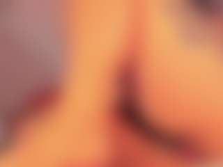Bananasquirtt MILF webcam performer live streaming