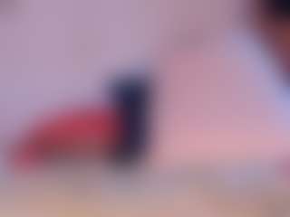 Bananasquirtt MILF webcam performer live streaming