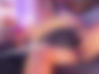 Bananasquirtt's Live Sex Cam Show