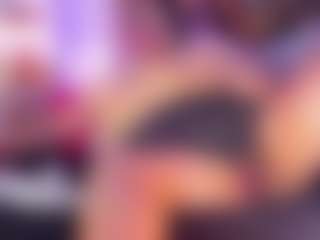 Bananasquirtt's Live Sex Cam Show