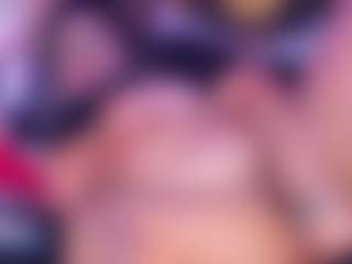 Bananasquirtt's Live Sex Cam Show