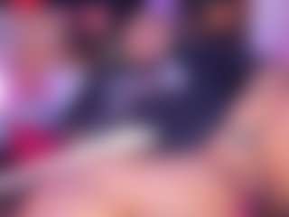 Bananasquirtt's Live Sex Cam Show