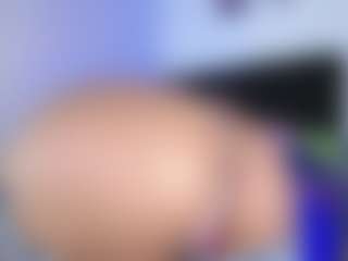 Estefy-gomez09's Live Sex Cam Show