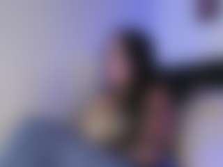 Estefy-gomez09's Live Sex Cam Show