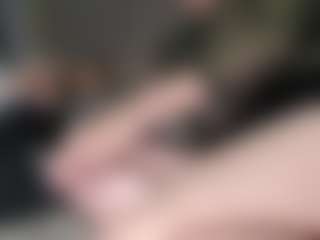 Live cam show with Lilith-NoirF - Upskirt on Uber Horny