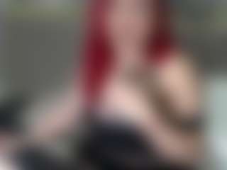 Live cam show with Lilith-NoirF - Green Eyes on Fit Hotties