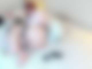 Live cam show with Lilith-NoirF - Green Eyes on boobsie.com