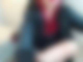 Live cam show with Lilith-NoirF - Green Eyes on Cam Slut