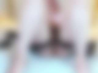 Live cam show with Lilith-NoirF - Green Eyes on https://playwithruby.com