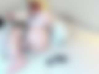 Live cam show with Lilith-NoirF - Upskirt on Free Soda