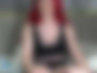 Live cam show with Lilith-NoirF - Red Hair on Camsoda