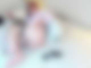 Live cam show with Lilith-NoirF - Upskirt on Camsoda