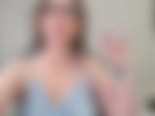 SaraDesireXO's Live Sex Cam Show