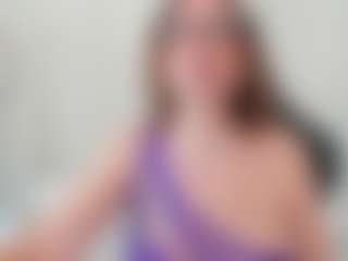 Live cam show with SaraDesireXO - Blue Eyes on Dare Cams
