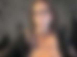 SaraDesireXO's Live Sex Cam Show