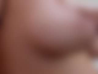 Live cam show with Ariel-starx - Hairy Pussy on Dare Cams