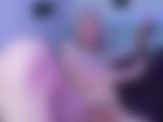 Live cam show with kiratenebris - Lean on Camsoda