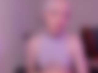 Live cam show with kiratenebris - Black Hair on SinfulBabes