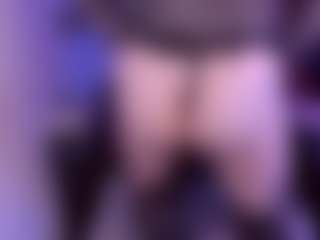 Live cam show with kiratenebris - Brown Eyes on sexylive.show