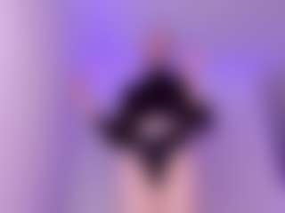 Live cam show with kiratenebris - Tease on Camsoda