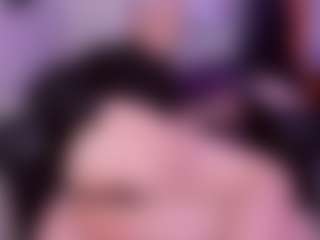 Live cam show with kiratenebris - Brown Eyes on livesuperchat.net